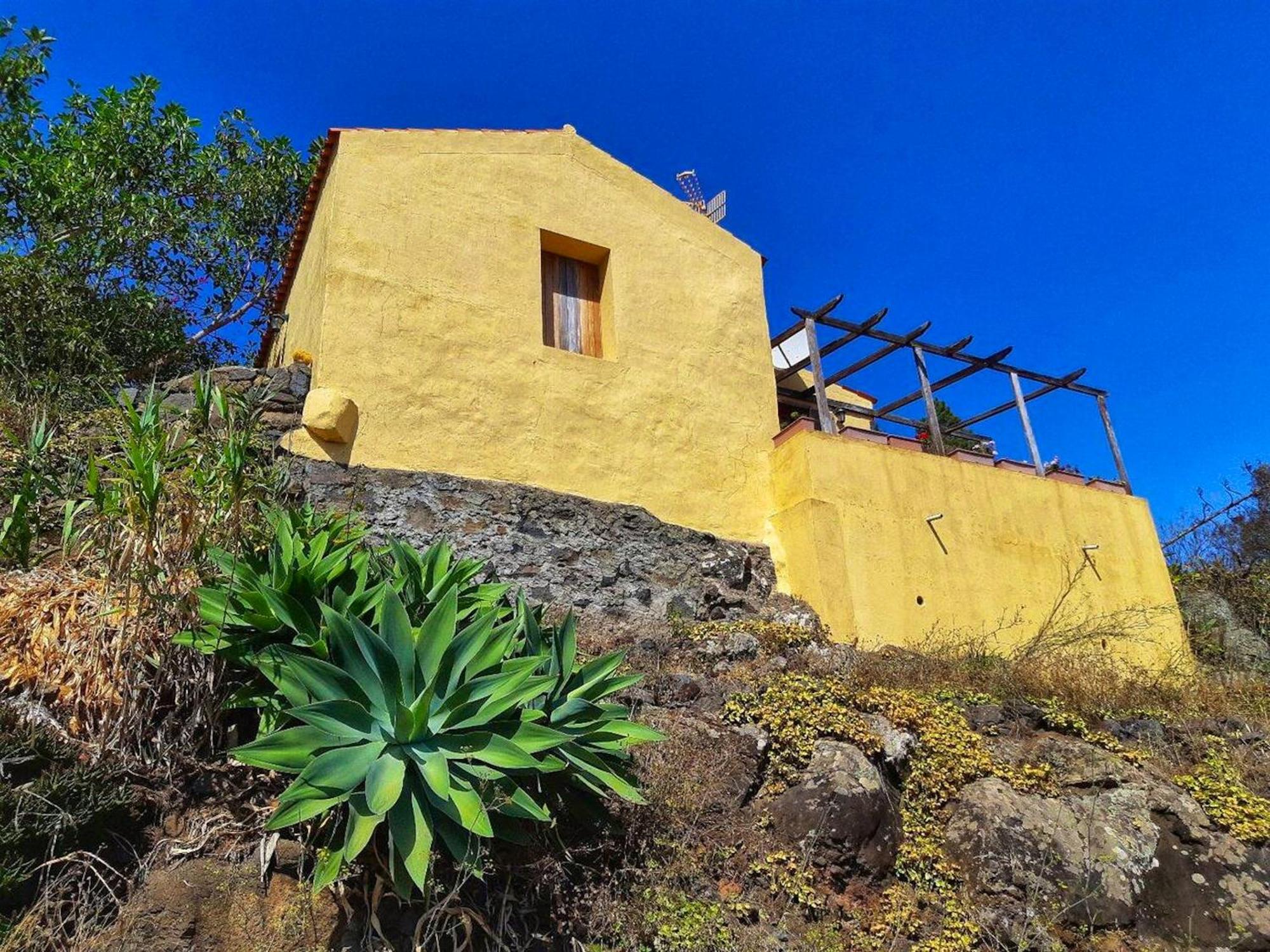 Charming In Carreteria With Terrace And Parking *